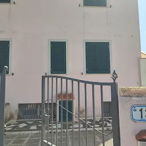 Trilocale Piazza Italia Appartamento Orosei